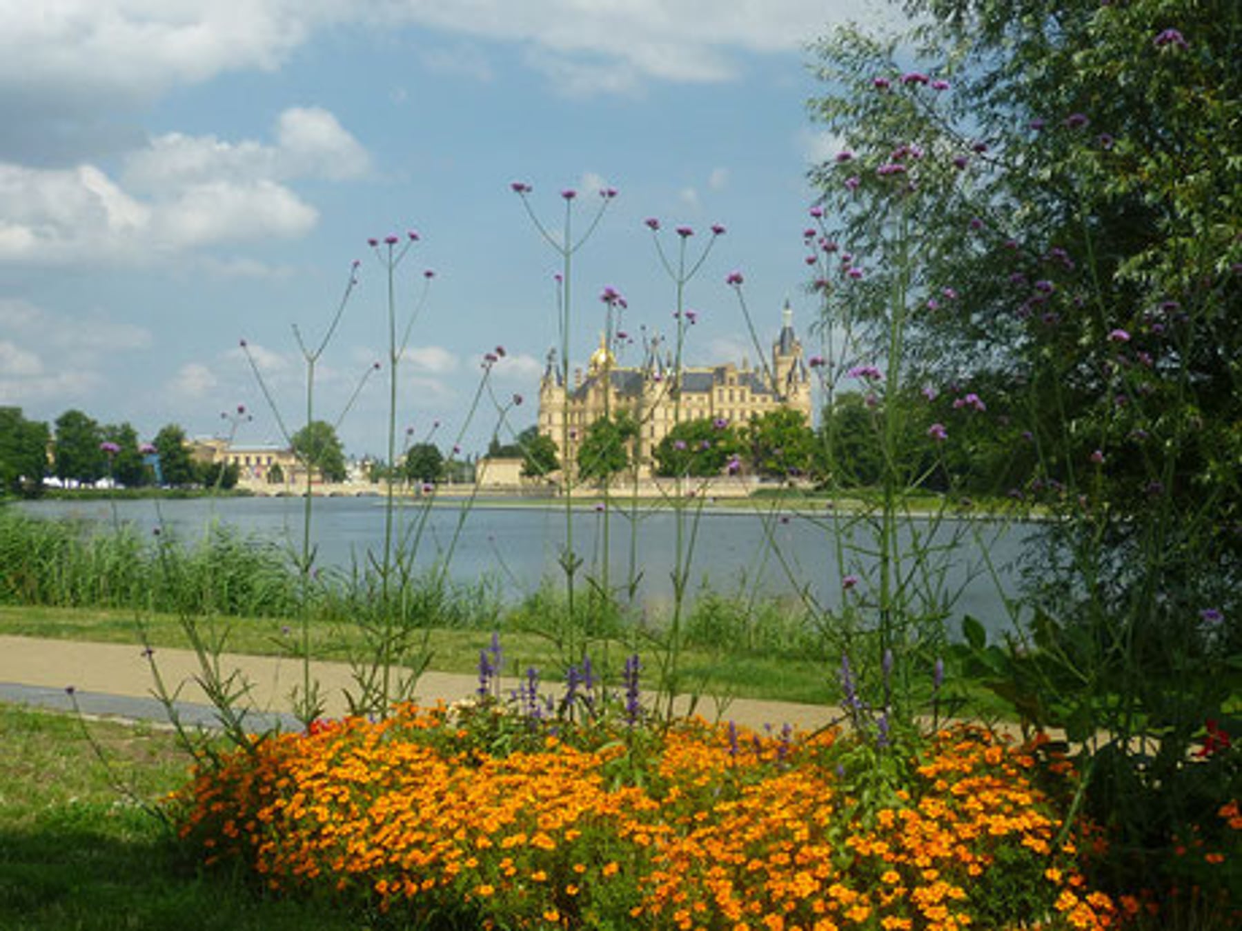Elektroinstallation Schwerin – Henschel EG